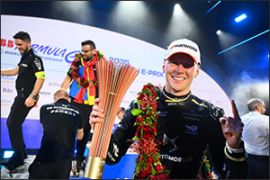 Last-corner move seals victory for guenther in first-ever jeddah e-prix